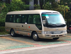 上海19座考斯特